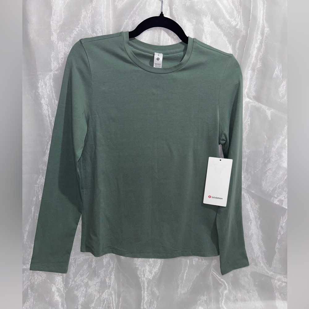 Love organic cotton crew neck long sleeve